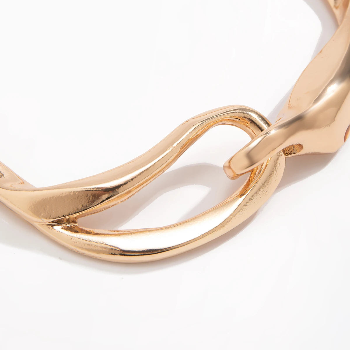 IngeSight.Z Exaggerated Chunky Heavy Metal Buckle Choker Necklace for Women Punk Gold Color Twisted Short Choker Party Jewelry