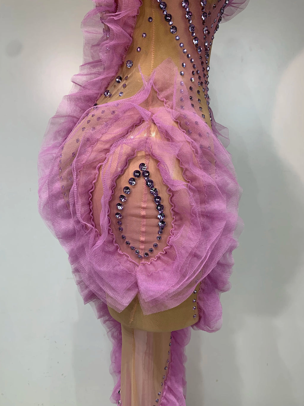 Women Sexy Mesh Ruffles Sparkly Diamonds Bodycon Maxi Long Dress Evening Party Costume Bar Nightclub Stage Performance Outfit